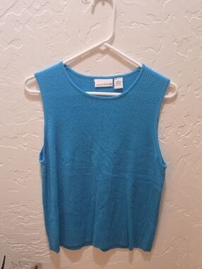 3/$10 Croft & Barrow Blue Ribbed Sleeveless Tank Top